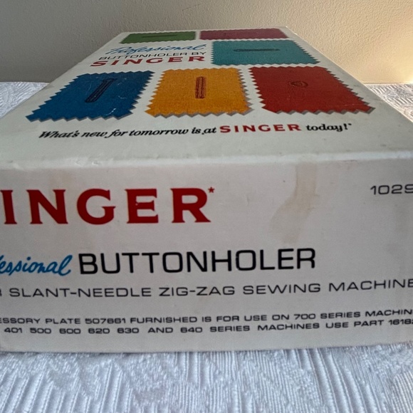 Singer Buttonholder for Slant-Needle Zig-Zag Sewing Machine - Picture 2 of 7